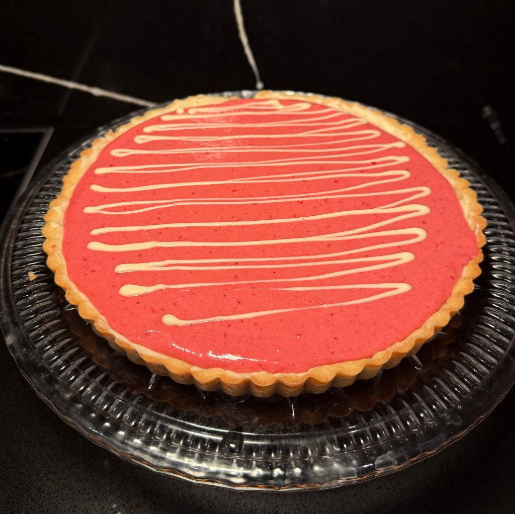 Cranberry Tart with white chocolate 35%